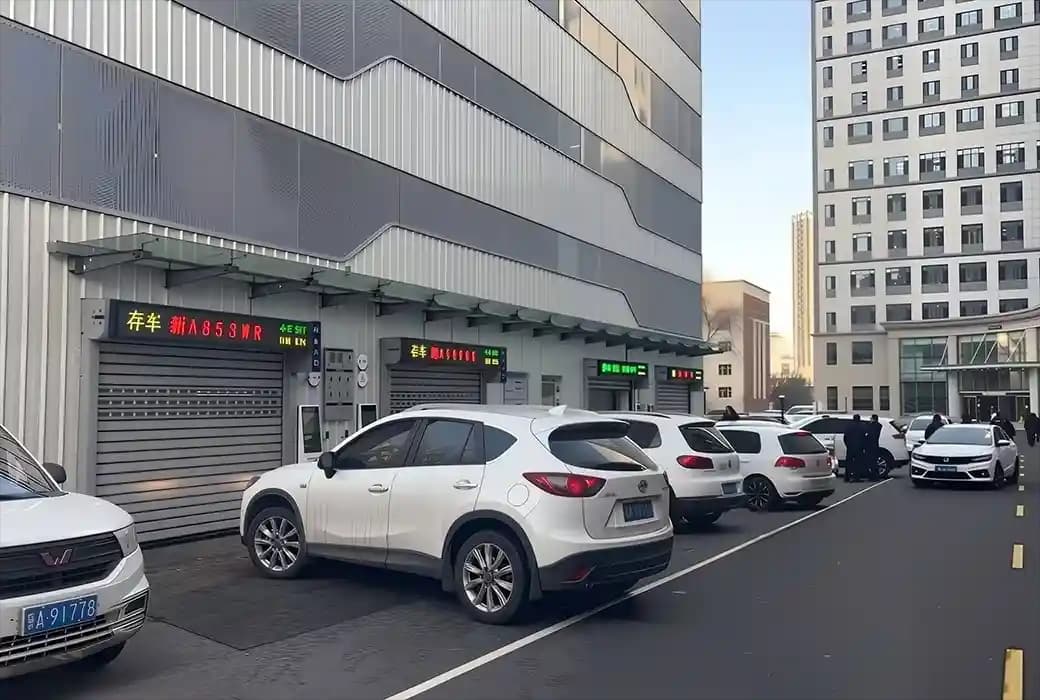 Xinjiang-Tower 4